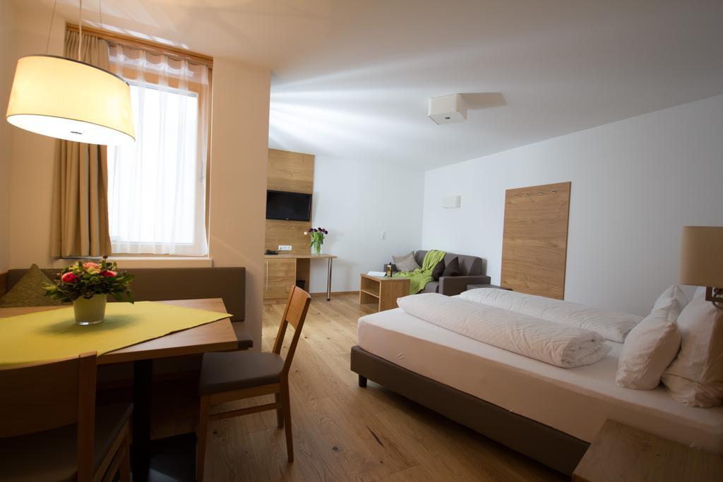 Berglife Appartements Serfaus Esterno foto
